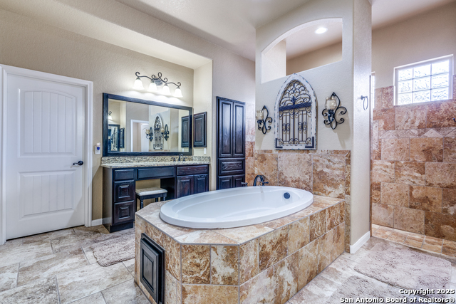 Image 27 of 36 For 109 Bobcat Bend