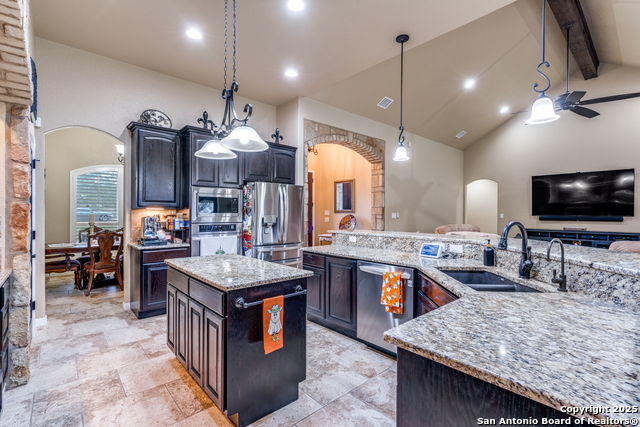 Image 8 of 36 For 109 Bobcat Bend