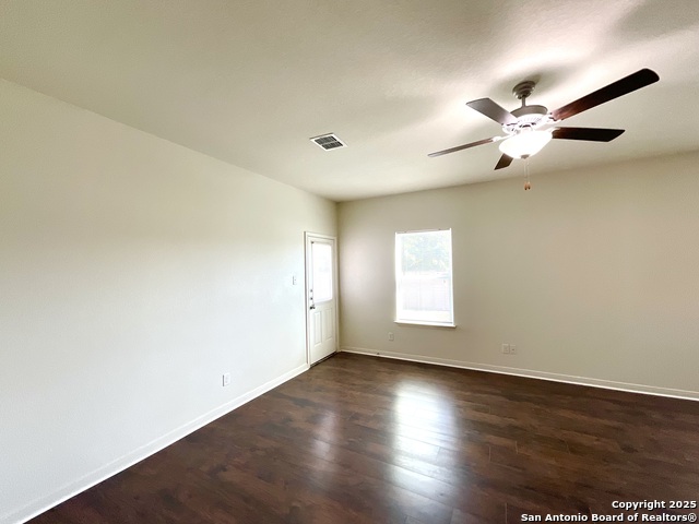 Image 14 of 50 For 4004 Northaven Trail