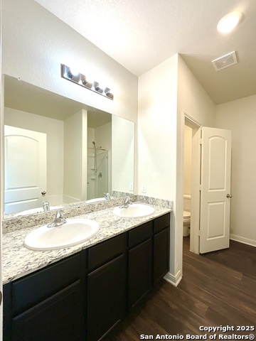 Image 21 of 50 For 4004 Northaven Trail