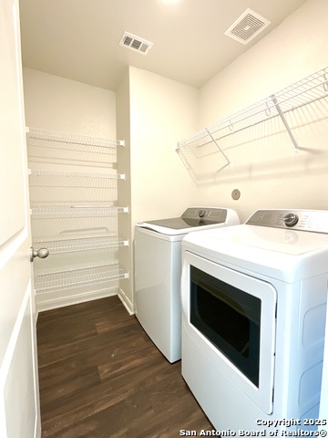 Image 37 of 50 For 4004 Northaven Trail