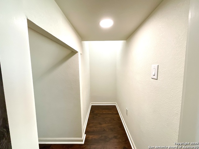 Image 5 of 50 For 4004 Northaven Trail