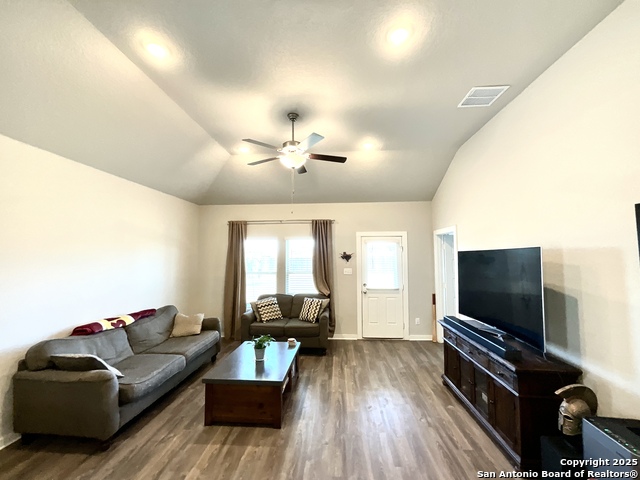 Image 12 of 38 For 507 Wild Olive Way