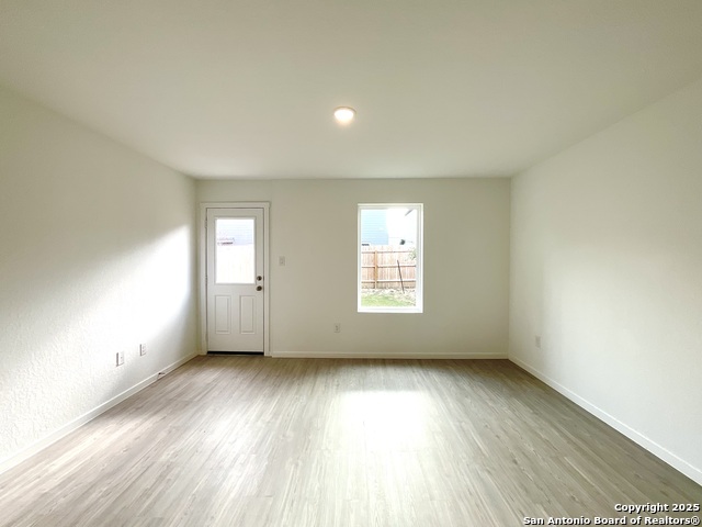 Image 10 of 34 For 7638 Aston Peak