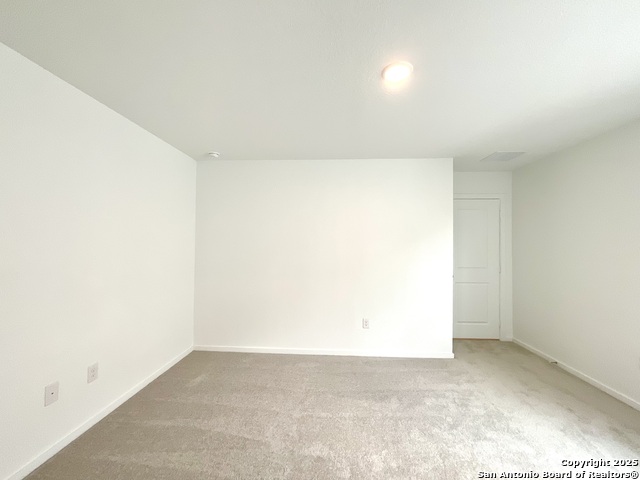 Image 17 of 34 For 7638 Aston Peak