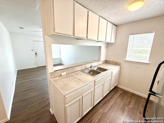 Image 10 of 20 For 518 Briggs St  201