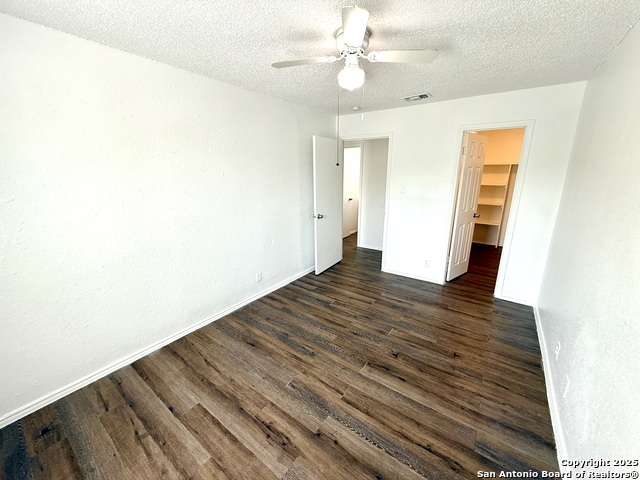 Image 17 of 20 For 518 Briggs St  201
