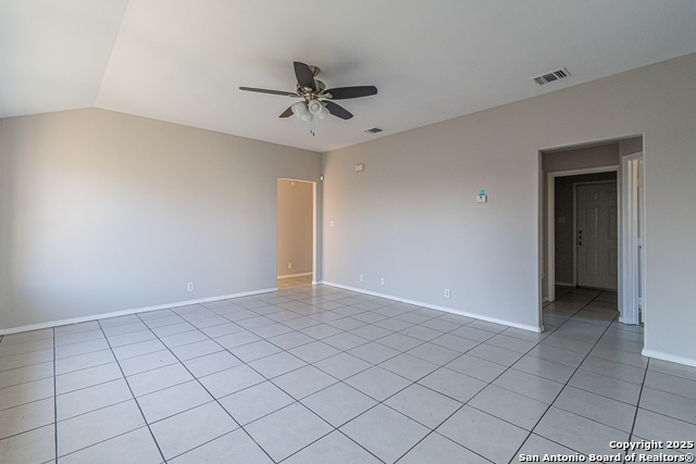 Image 4 of 25 For 8818 Pensive