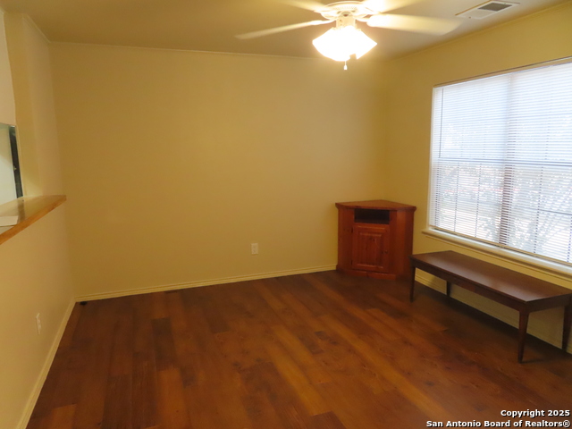 Image 13 of 21 For 4803 Hamilton Wolfe  613