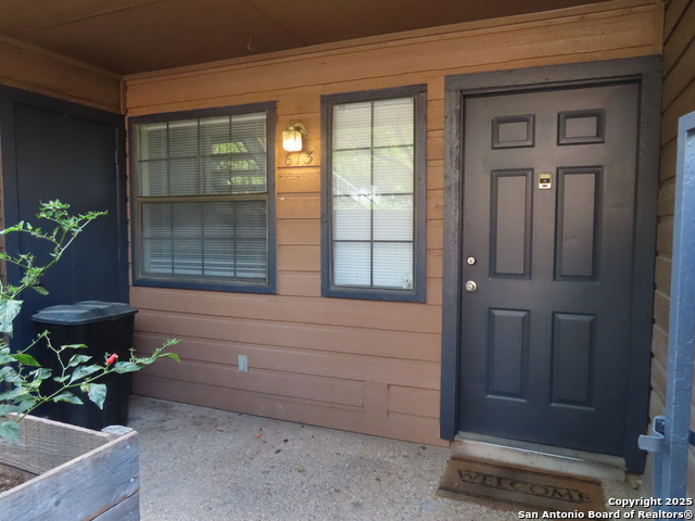 Image 7 of 21 For 4803 Hamilton Wolfe  613
