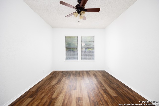 Image 30 of 42 For 11827 Gallery View