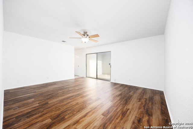 Image 31 of 42 For 11827 Gallery View