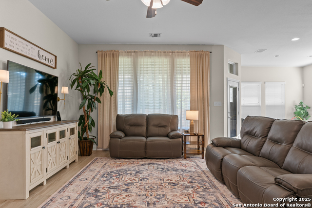 Image 12 of 34 For 2912 Pawtucket