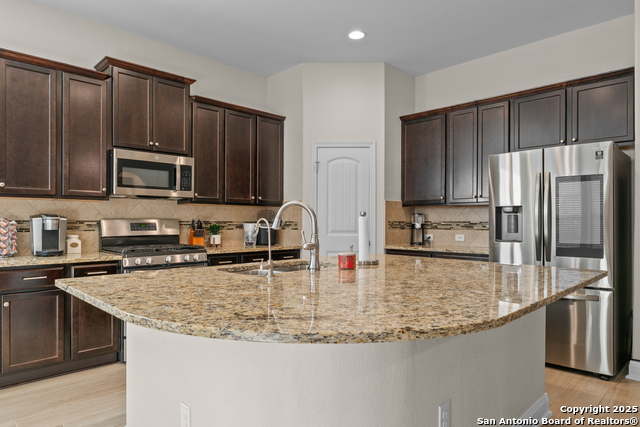 Image 14 of 34 For 2912 Pawtucket