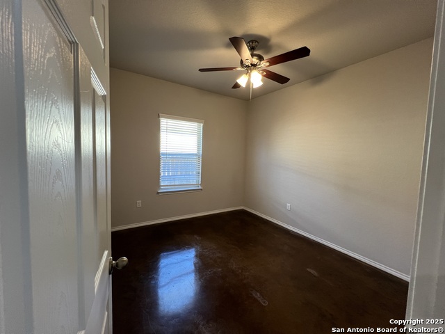 Image 11 of 17 For 1146 Burek Cross