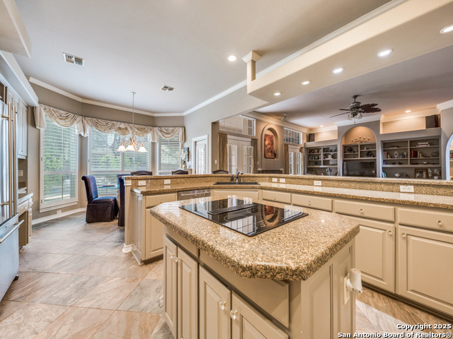 Image 13 of 47 For 19114 Autumn Gdn