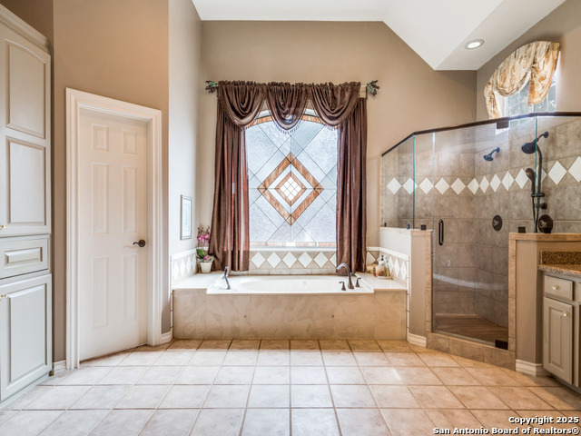 Image 18 of 47 For 19114 Autumn Gdn