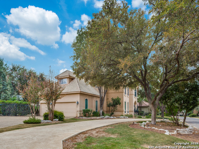 Image 2 of 47 For 19114 Autumn Gdn