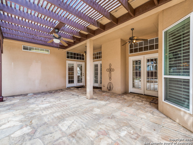 Image 35 of 47 For 19114 Autumn Gdn