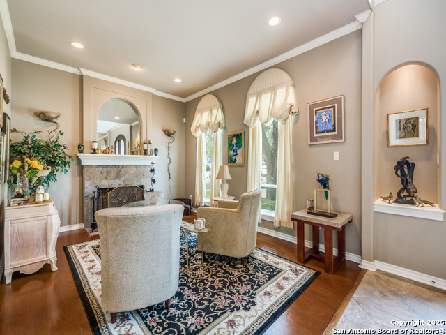 Image 6 of 47 For 19114 Autumn Gdn