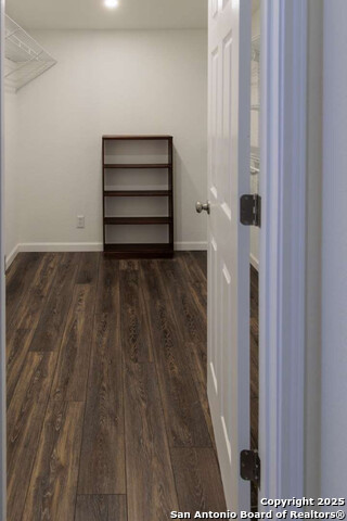 Listing photo id 13 for 210 Bronco