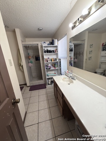 Image 9 of 14 For 5922 Larkmeadow
