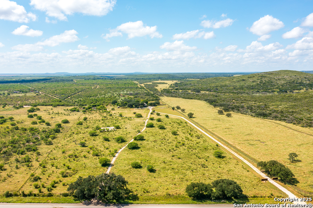 Listing photo id 36 for 13831 Tx Highway 127