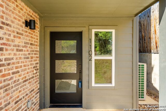 Listing photo id 0 for 419 Ira Avenue  1102
