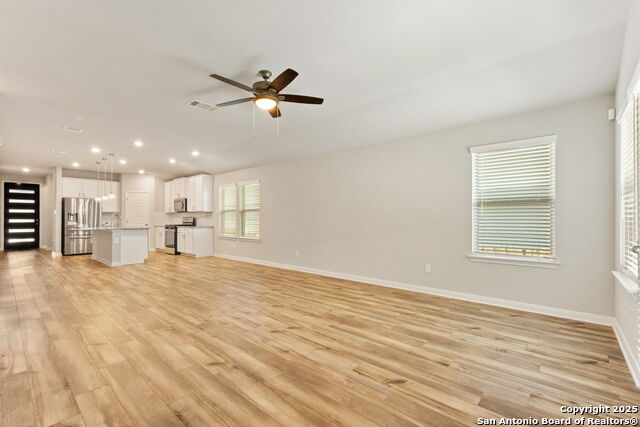 Image 14 of 28 For 25819 Posey Dr