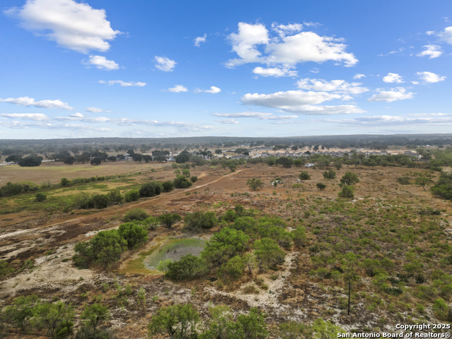 Listing photo id 8 for 3628 Loop 1604 S