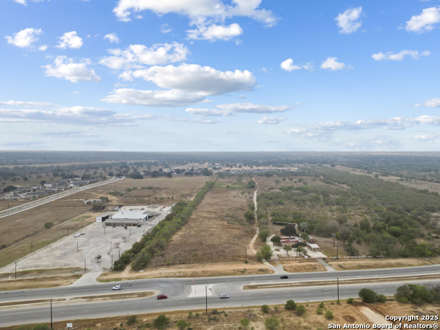 Listing photo id 5 for 3628 Loop 1604 S