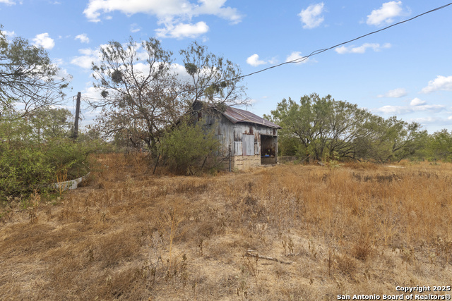 Listing photo id 6 for 3628 Loop 1604 S