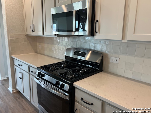 Image 8 of 19 For 105 Beveridge