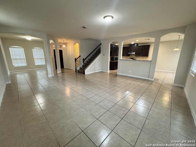 Listing photo id 2 for 7107 Republic