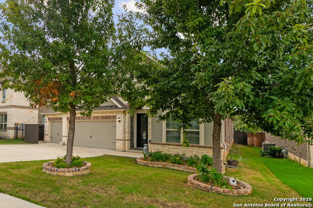 Listing photo id 0 for 1062 Cedar Glen