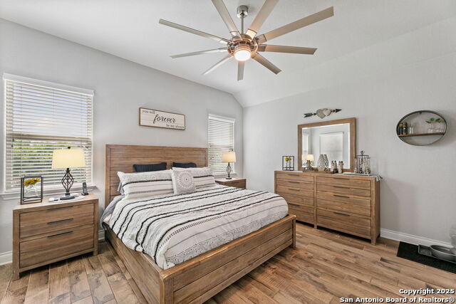 Listing photo id 20 for 1062 Cedar Glen