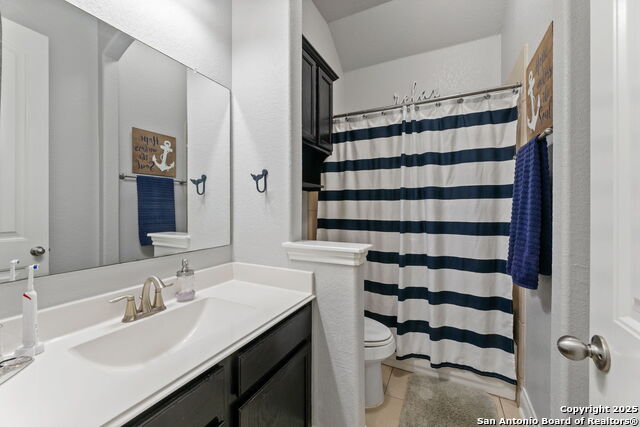 Listing photo id 28 for 1062 Cedar Glen