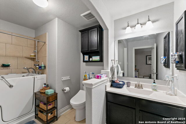 Listing photo id 34 for 1062 Cedar Glen