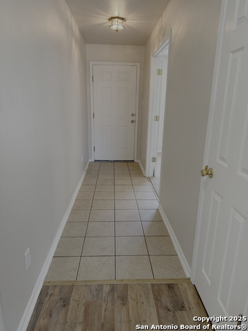 Image 4 of 20 For 443 Abigail