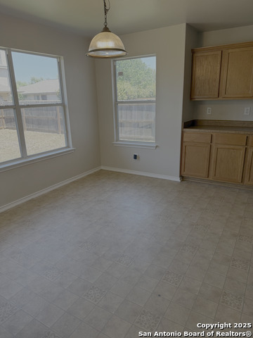 Image 7 of 20 For 443 Abigail