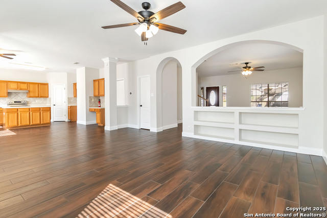 Image 10 of 34 For 225 Corsica