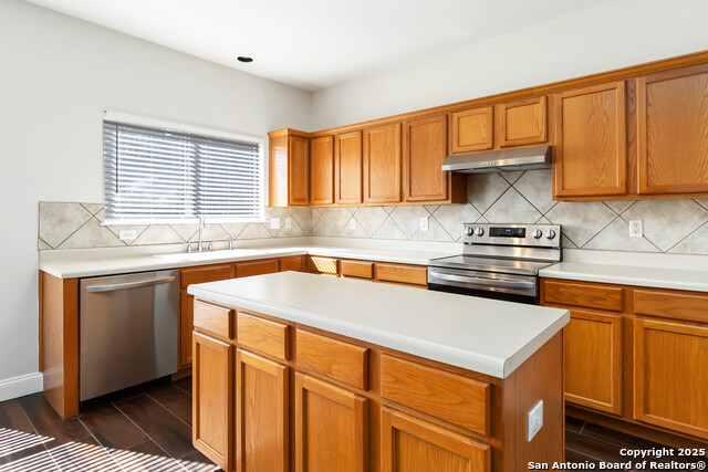 Image 13 of 34 For 225 Corsica