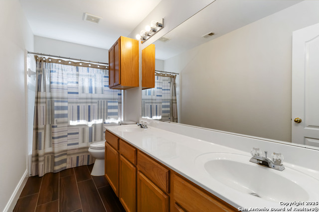 Image 22 of 34 For 225 Corsica