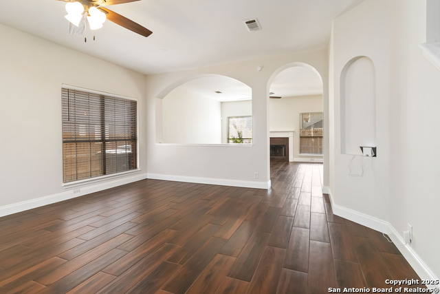 Image 7 of 34 For 225 Corsica