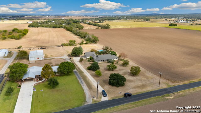 Listing photo id 25 for 250 County Road 474