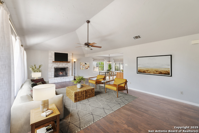 Listing photo id 2 for 250 County Road 474