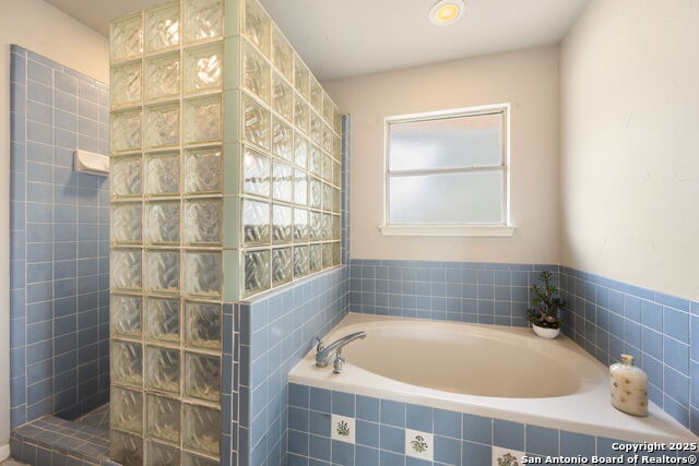 Listing photo id 7 for 250 County Road 474