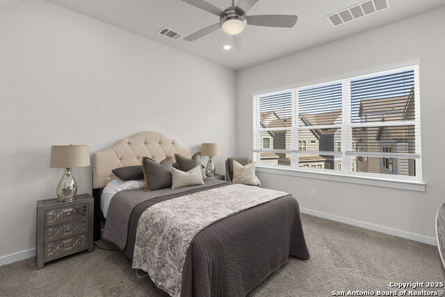 Image 17 of 41 For 5843 Whitby Unit 44