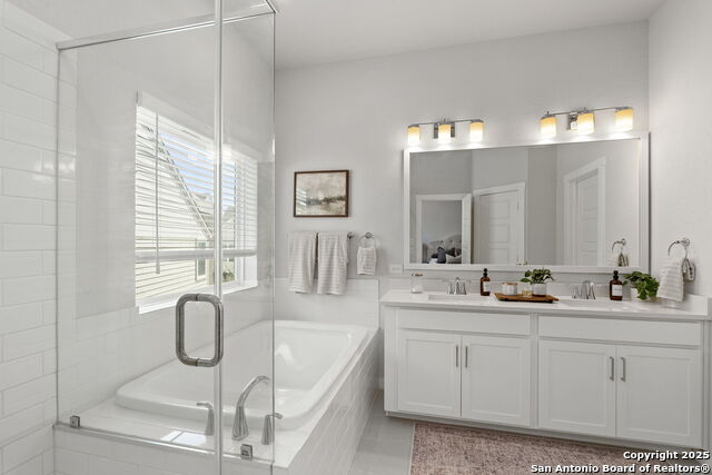 Image 21 of 41 For 5843 Whitby Unit 44