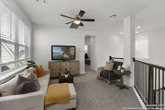 Image 23 of 41 For 5843 Whitby Unit 44